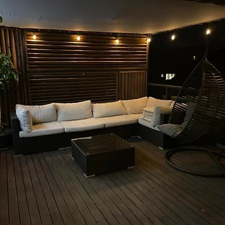 Gavas Jacuzzi & Panoramic View 아파트 *