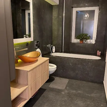 아파트 Gavas Jacuzzi & Panoramic View 클루지나포카